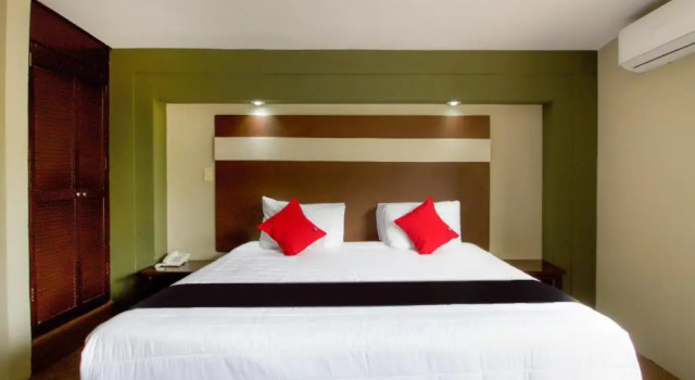 Полулюкс Hotel La Fuente, Saltillo