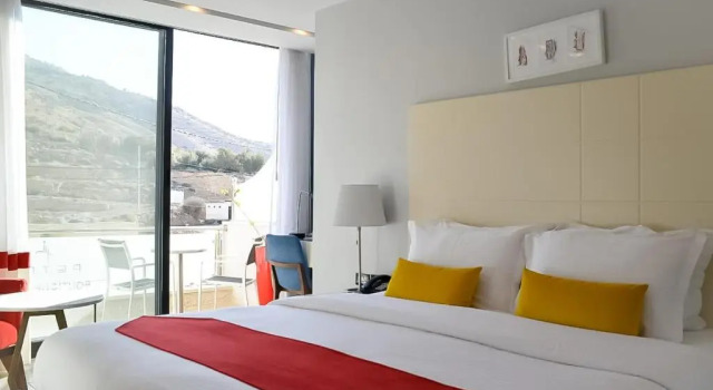 Двухместный номер Deluxe с балконом Petra Boutique Hotel