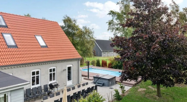 "Kenny" - 1.5km from the sea in Lolland, Falster and Mon, Boek Hotel Idestrup Falster
