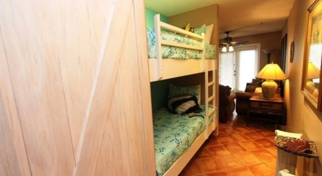 Aqua Ocean View - 2 Br Condo