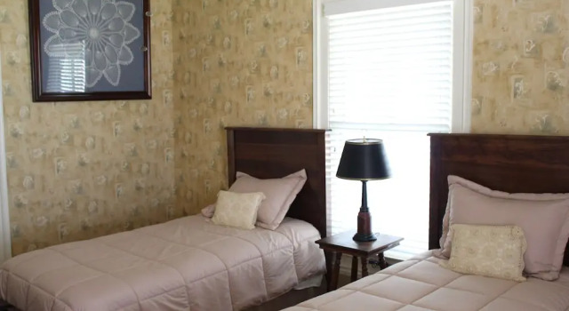Night in the Museum Hotel, Book Hotel Piedmont Alabama