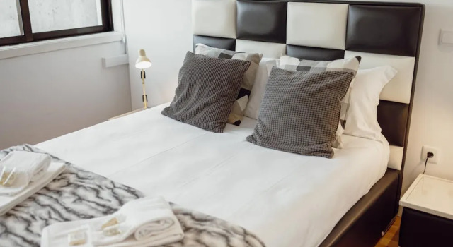 Апартаменты Downtown Stylish Apartment Garage by Vacationy