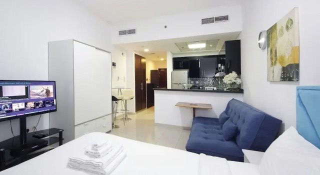 Silk Valley - Ample Studio near The Walk, Забронировать Апартаменты/квартира Отели Эмирата Дубая с парковкой, рядом с Остановка трамвая Marina Towers, Парковка