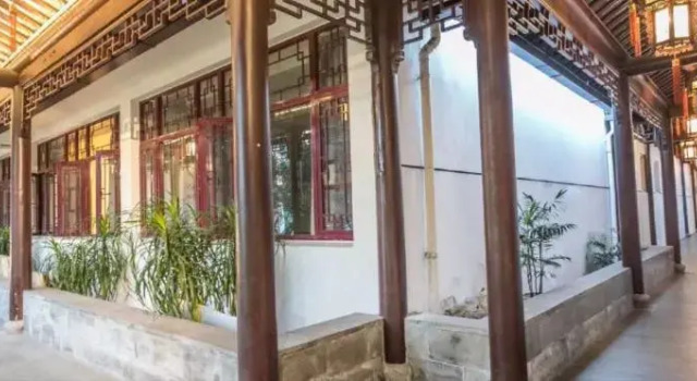 Ji Hotel Suzhou Guanqian Street Branch, Prenota Hotel Suzhou (Jiangsu) Cina, vicino a Xuanmiao Taoist Temple