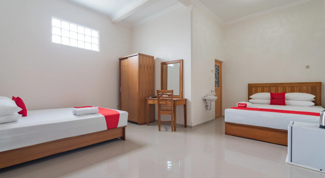 RedDoorz Syariah Plus @ Perintis Guesthouse Tasikmalaya