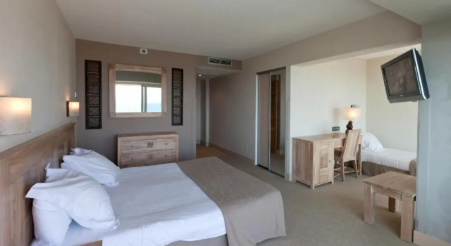 Трёхместный номер Superior Hôtel Campo Delloro