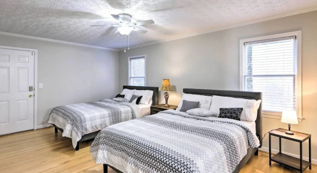 Коттедж Immaculate Suwanee House w/ Pool & Game Room!