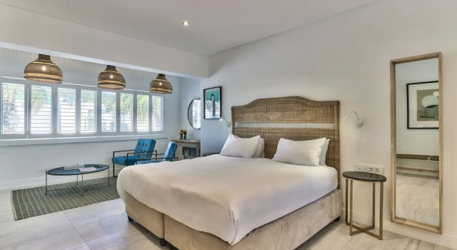 Студия c 1 комнатой Studio in Camps Bay - 40m From Beach