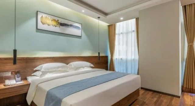 Люкс Business Yixiyun Hotel (Qihe Wanda Branch)