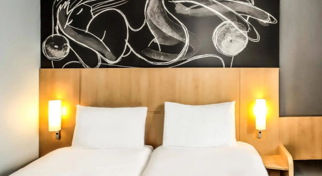 Ibis Saint-Genis-Pouilly Genève, Prenota Hotel Hotel a Alvernia con parcheggio, Parcheggio