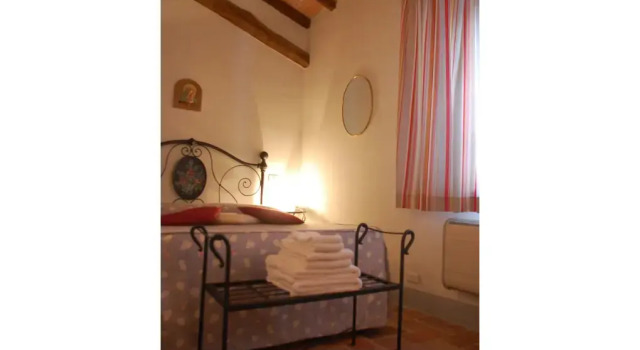 Agriturismo Podere Alberese, Prenota Agriturismo Asciano Crete Senesi