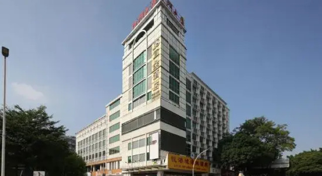 18 Yiduo Hotel (Diwang Plaza 33 Xu Street)