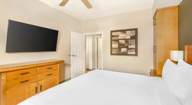 Двухместный люкс Deluxe c 1 комнатой Hilton Vacation Club Lake Tahoe Resort South