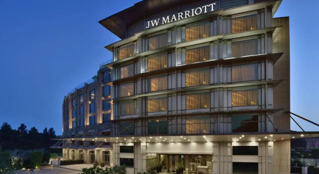 Номер Standard JW Marriott Hotel Chandigarh