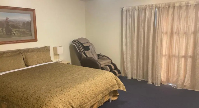 Двухместный номер Executive с балконом Abbots Hamilton   Hotel and Conference Centre