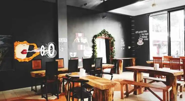 Hotel Ratu, Rezerwuj Hotel Negara Jembrana
