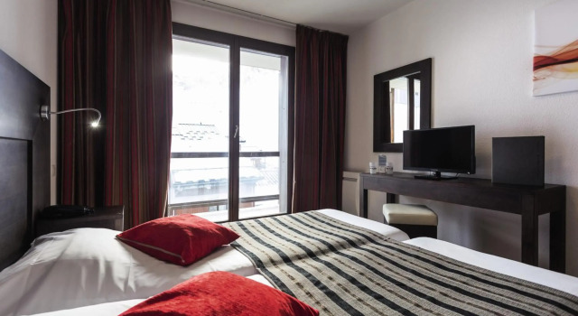 Hôtel Tignes Le Diva, Забронировать Отель Отели Валь Кларе 3 звезды, рядом с Гольф-клуб на озере Тинь, 3*