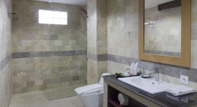 Полулюкс Grand Puri Saron Hotel Yogyakarta