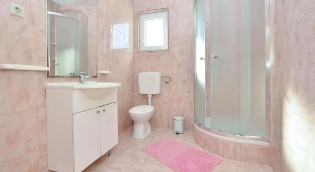 Apartments Duje, Забронировать Апартаменты/квартира Бибинье Задарская жупания, рядом с Пляж Бибиньски Мликарич