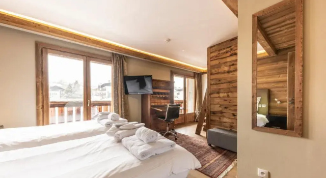 Четырёхместный номер Standard Chamois dOr Hotel