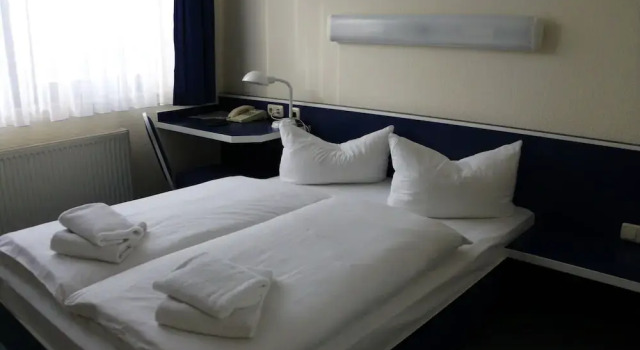 Central-Hotel Eberswalde, Book Hotel Hotels in Oderbruch with Breakfast, Breakfasts