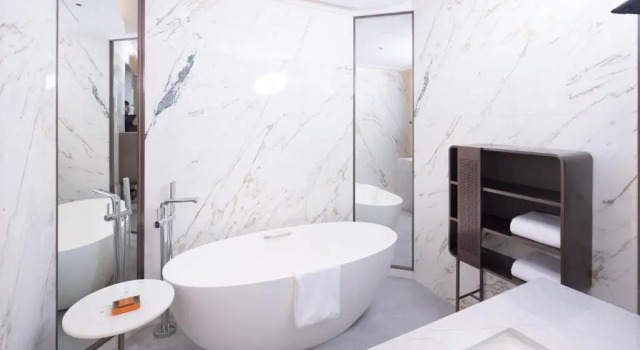 Двухместный номер Standard c 1 комнатой Crowne Plaza Qingdao Jinshui by IHG