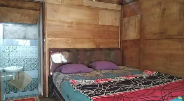 Blue Mountain Cottage, Buchen Sie Ferienhaus Senaru Lombok