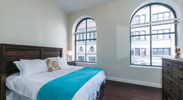 BOS001 2 Bedroom Apartment By Senstay, Rezerwuj Apartament East Boston Boston