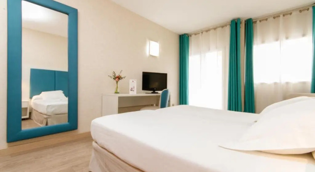 Двухместный номер Superior Hotel Castilla Alicante