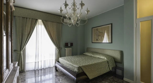 Bocconi – RentClass Lucia, Забронировать Отель Милан Ломбардия, рядом с Colonne di San Lorenzo