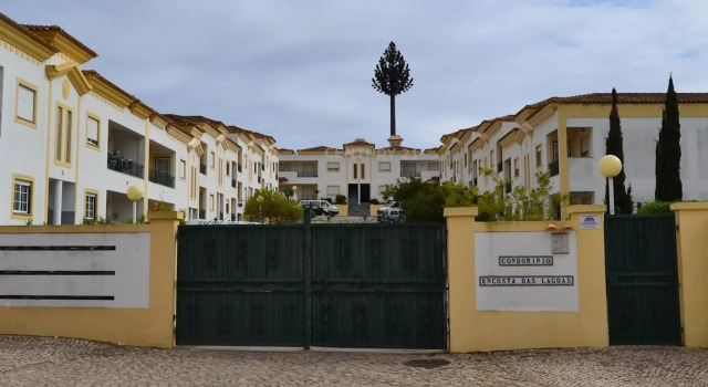 Apartamento T2 em condomínio fechado., Prenota Appartamento Albufeira Barlavento, vicino a Albufeira Train Station