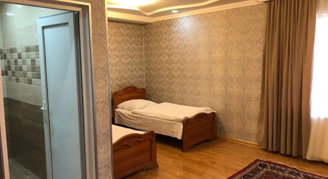 Guest House TasuNia