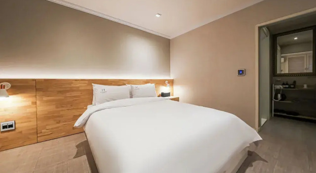 Номер Deluxe Gwangju W Lounge Hotel