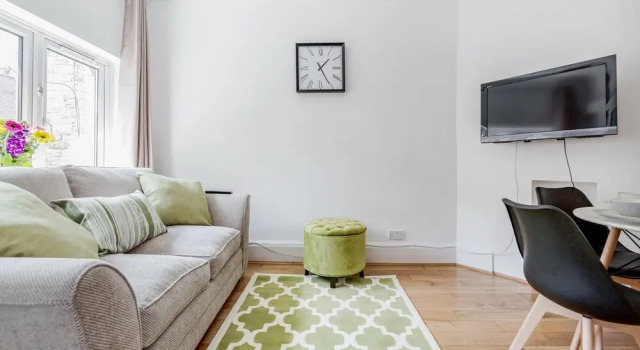 Trendy Covent Garden Apartment