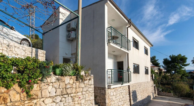 Awesome Apartment in Klek With 3 Bedrooms and Wifi
