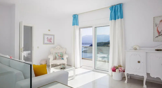 Luxurious Villa With Amazing 360 sea Views Infinity Pool 500m From the Beach, Забронировать Вилла Виллы Марати, Вилла