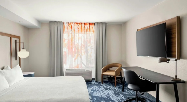 Люкс Fairfield Inn by Marriott