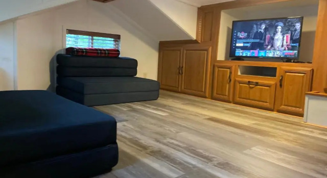 Вилла Deluxe Swan Lake Resort