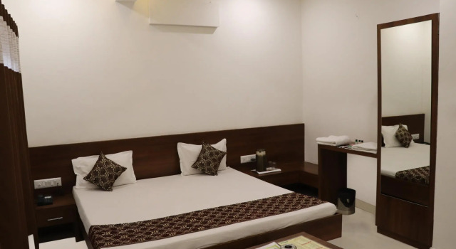 Hotel Baba, Rezervovat Hotel Hotely v Gujarat s parkováním, Parkování