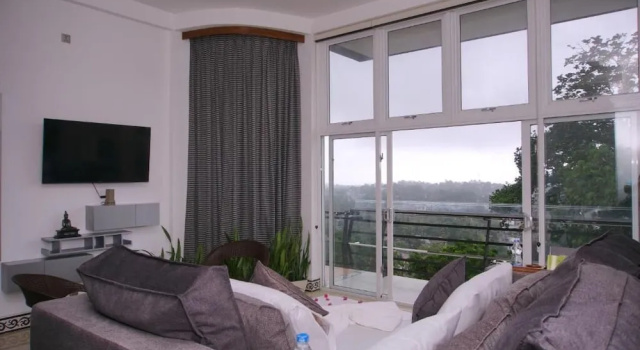 Номер Standard с балконом Fortview International Hotel