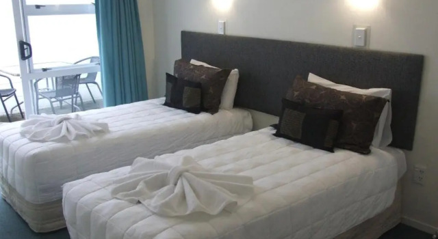 Апартаменты с 2 комнатами Palm Court Motor Inn