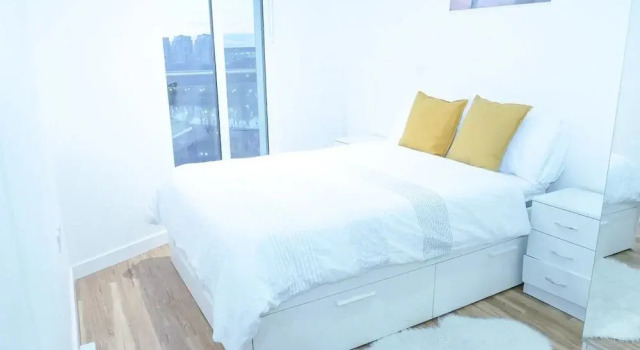 Апартаменты Bright 2BR Apartments Quays