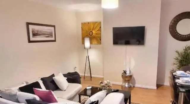 3-bed House in Warrington, Book Feriehus Warrington 
