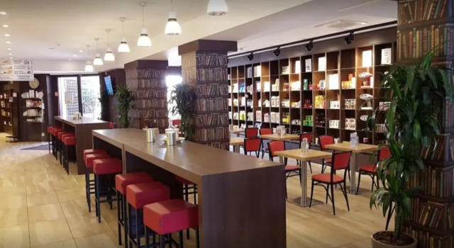 Di Martino Residence, Забронировать Дом для отпуска Коттеджи Рима, рядом с Станция метро Tiburtina, Коттедж