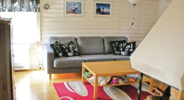 Awesome Home in Oxelösund With 2 Bedrooms, Book Hotel Hotels in Sodermanland with Parking, Parking
