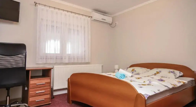Номер Standard Hotel ZRINSKI