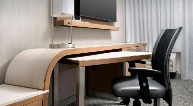 Четырёхместный номер Standard Courtyard by Marriott Portland Hillsboro