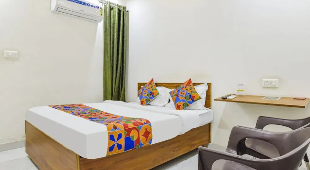 Номер Deluxe FabHotel The Bird House