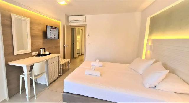 Семейный номер Deluxe Apollon Hotel