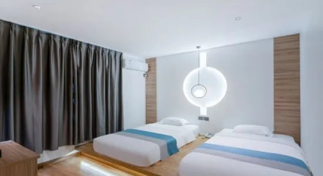 Люкс Deluxe с 2 комнатами Honghaiwan Qintian Bandao Hotel